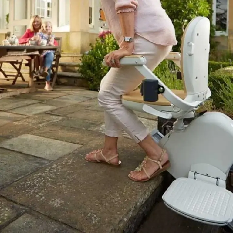 acorn outdoor stairlift
